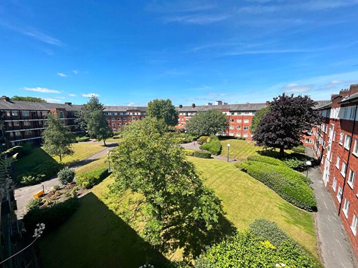 2 Bedroom Apartment To Rent In Redmires Court, Eccles New Road, Salford, M5