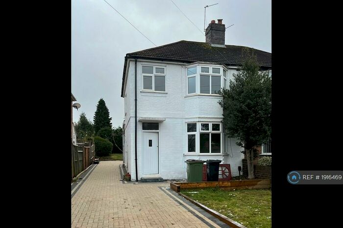 3 Bedroom Semi-Detached House To Rent In Oadby Road, Wigston, LE18