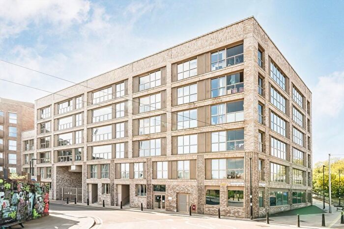 1 Bedroom Flat For Sale In White Post Lane, Hackney Wick, E9