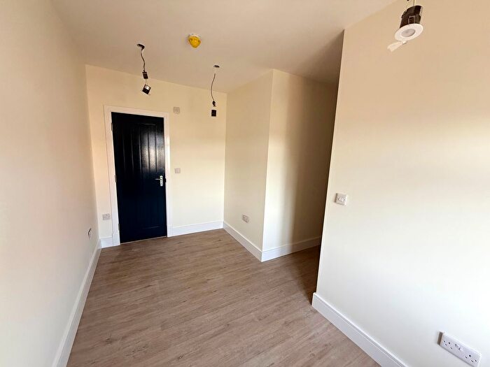 6 Bedroom Terraced House To Rent In Lady Margaret Road, Southall, UB1