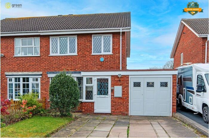 3 Bedroom Semi-Detached House For Sale In Wilford Grove, Minworth, Sutton Coldfield, B76