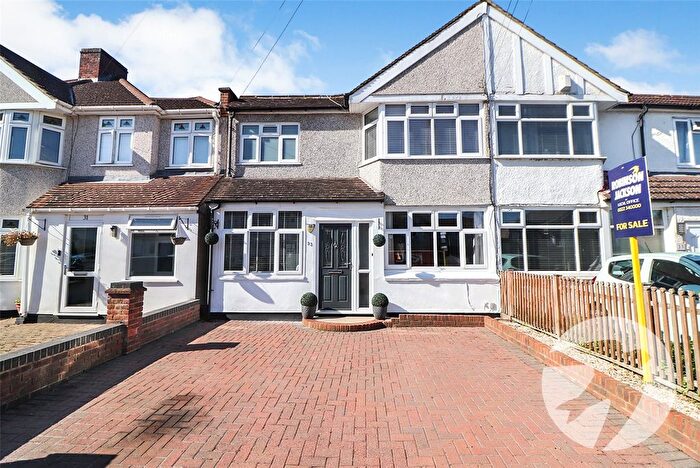 3 Bedroom Semi-detached House For Sale In Appledore Avenue, Bexleyheath, DA7