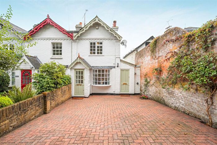 2 Bedroom Semi-Detached House For Sale In Station Road, Sunningdale, SL5