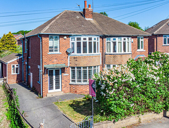 3 Bedroom Semi-Detached House For Sale In Alder Hill Grove, Leeds, LS7