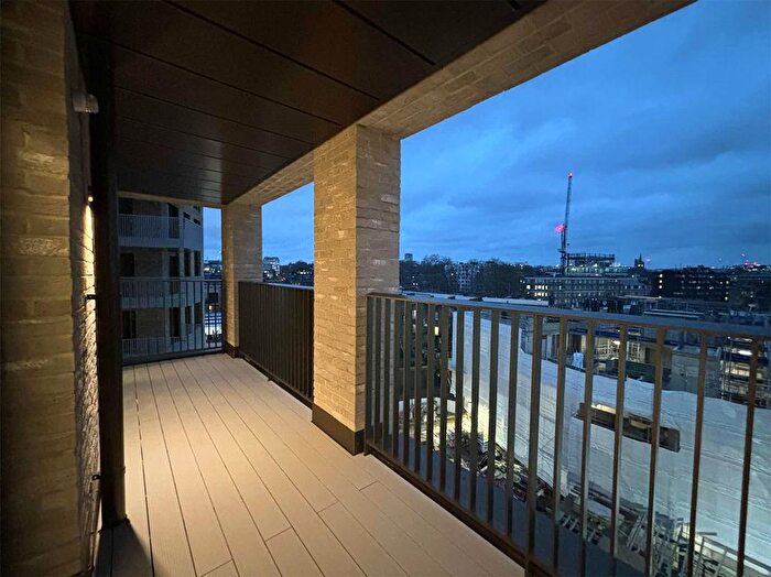 2 Bedroom Flat To Rent In Dispatch House, Postmark. Paragon Square, London, WC1X