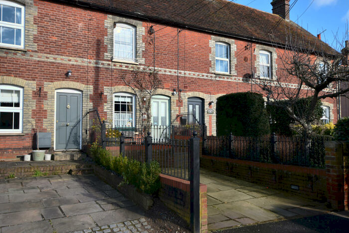 3 Bedroom House To Rent In New Street Fields, Dunmow, Essex, CM6