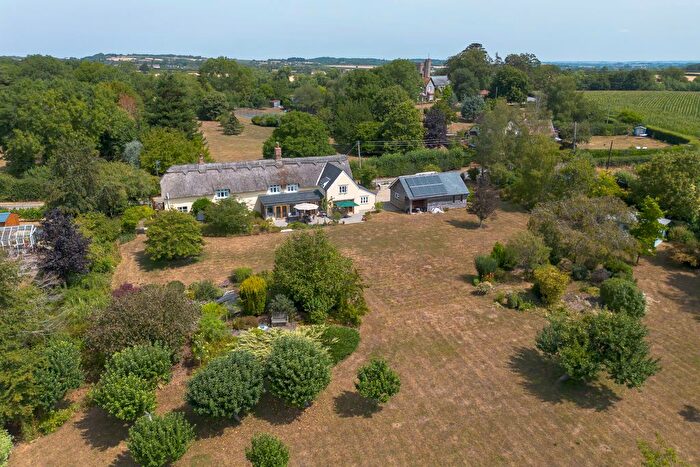 4 Bedroom Detached House For Sale In Beercrocombe, Taunton, TA3