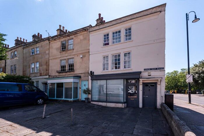 1 Bedroom Flat For Sale In Lower East Hayes, Bath, BA1