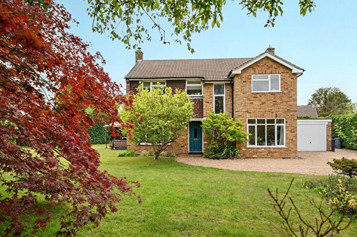 4 Bedroom Detached House For Sale In Boundstone Road, Farnham, GU10