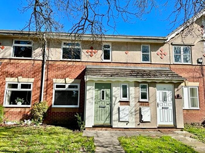 3 Bedroom Mews To Rent In Monarch Close, Crewe, CW2