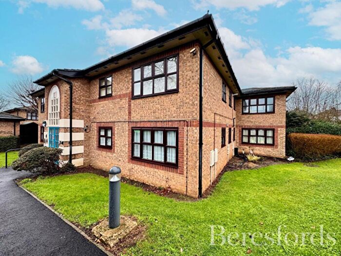 2 Bedroom Apartment For Sale In Abbs Cross Gardens, Hornchurch, RM12