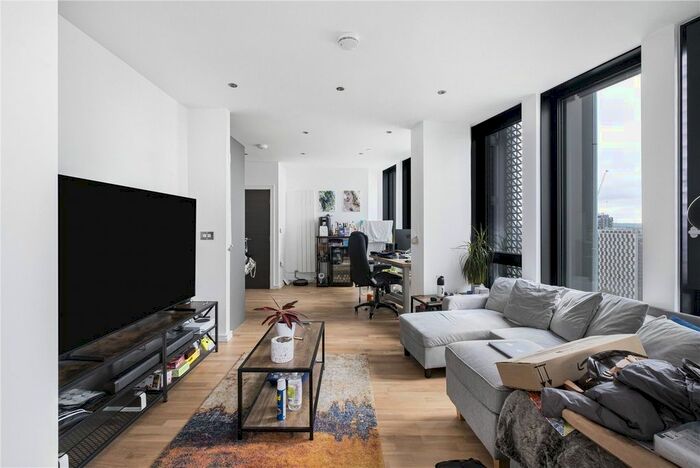 1 Bedroom Flat To Rent In Newington Causeway, London, SE1