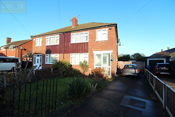 3 Bedroom Semi Detached House For Sale In Daniel Adamson Avenue, Partington, M31