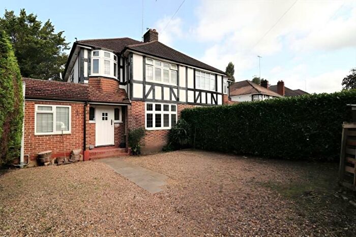 3 Bedroom Semi-Detached House To Rent In Oriental Road, Woking, GU22