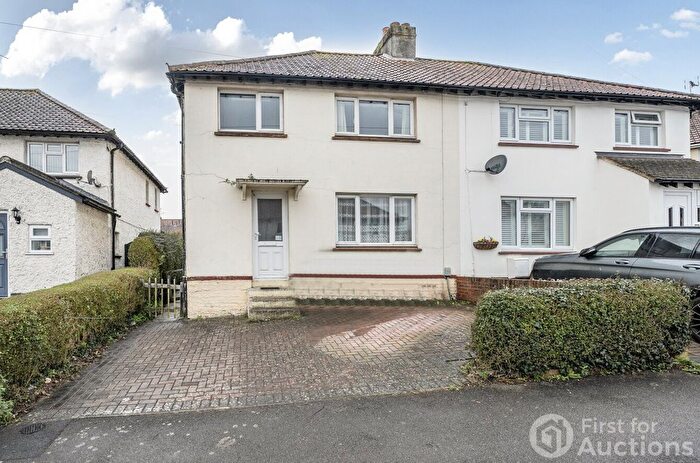 3 Bedroom Semi Detached House For Sale In Chesterfield Road, Basingstoke, Hampshire, RG21