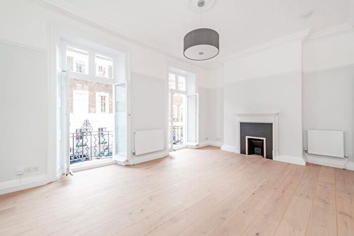 1 Bedroom Flat To Rent In Queen Anne Street, London, W1G