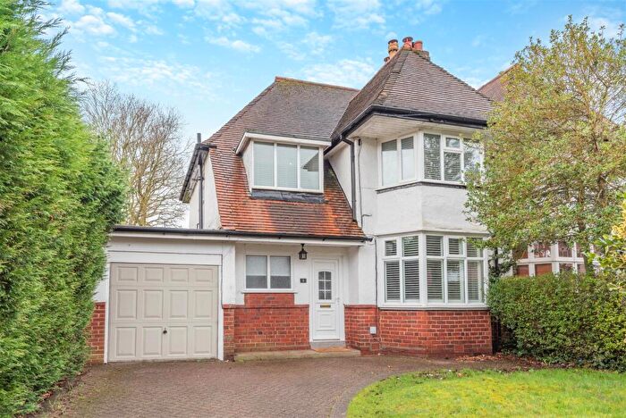 3 Bedroom Semi-Detached House To Rent In Burnett Road, Sutton Coldfield, B74