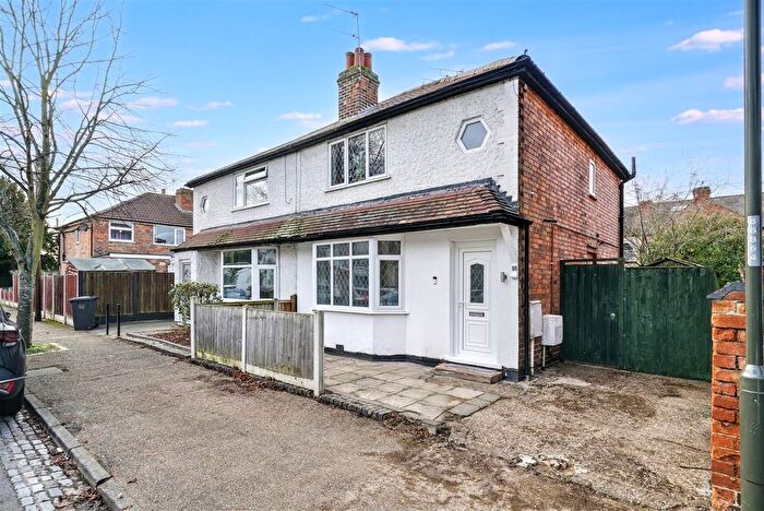 3 Bedroom Semi Detached House For Sale In Lime Grove, Long Eaton, NG10