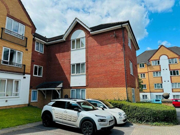 2 Bedroom Flat To Rent In Butlers Close, St George, Bristol, BS5