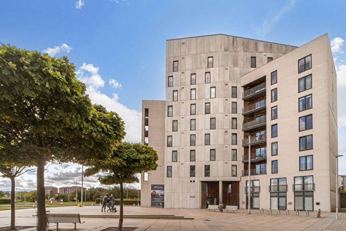 3 Bedroom Flat For Sale In / Saltire Square, Granton, Edinburgh, EH5