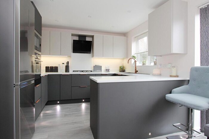 3 Bedroom End Of Terrace House To Rent In Lubeck Drive, Saxon Fields, Andover, SP10