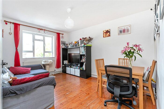 1 Bedroom Flat To Rent In Halton Road, London, N1