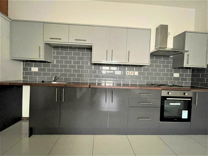 1 Bedroom Apartment To Rent In Chapeltown Road, Leeds, West Yorkshire, LS7