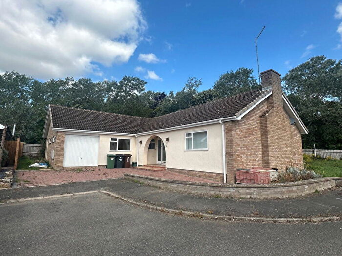 3 Bedroom Detached Bungalow For Sale In Denmark Close, Corby, NN18