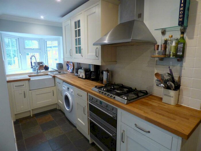 2 Bedroom Terraced House To Rent In Cromwell Road Brentwood Essex, CM14