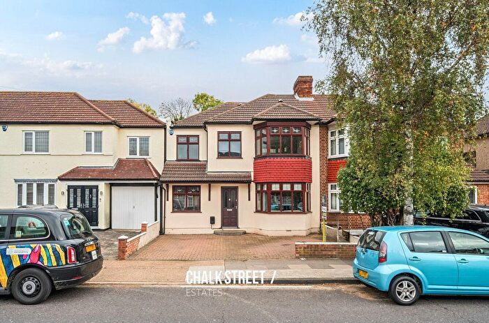 4 Bedroom Semi-Detached House For Sale In Albany Road, Hornchurch, RM12