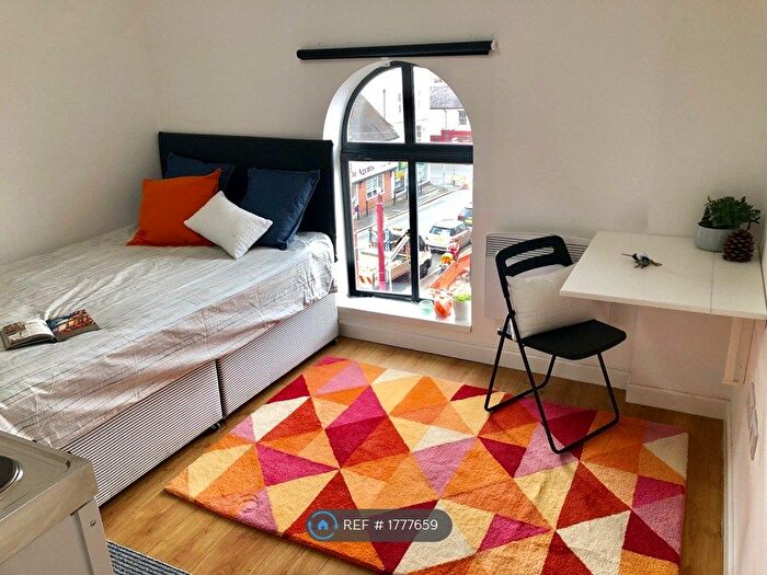 1 Bedroom Flat To Rent In Worcester Street, Kidderminster, DY10