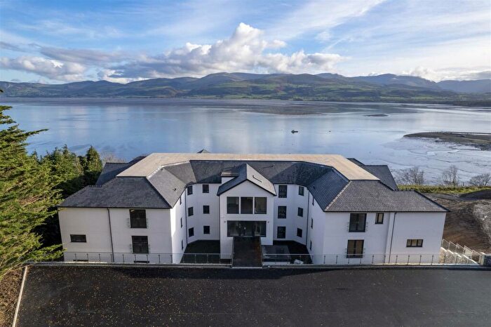 2 Bedroom Flat For Sale In Beaumaris, LL58