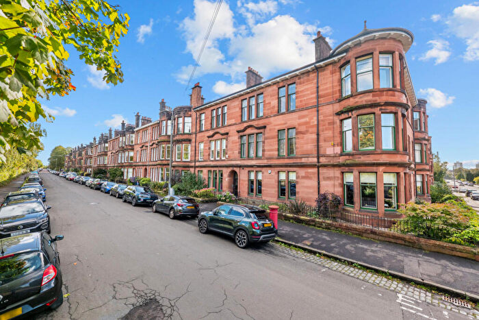 3 Bedroom Flat For Sale In /, Fotheringay Road, Pollokshields, G41