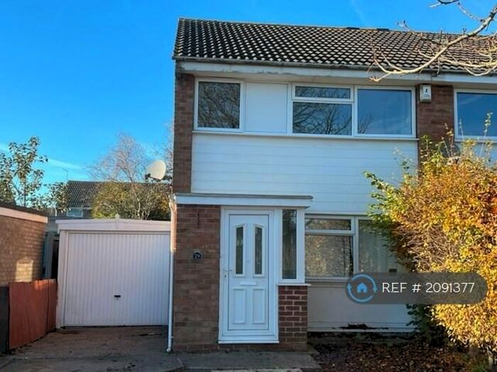 3 Bedroom Semi-Detached House To Rent In Chesham Drive, Bramcote, Nottingham, NG9