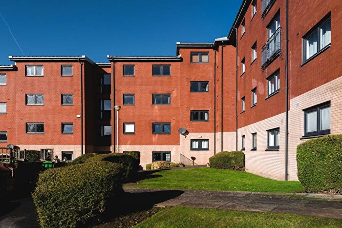 2 Bedroom Flat For Sale In Avenuepark Street, North Kelvinside, G20