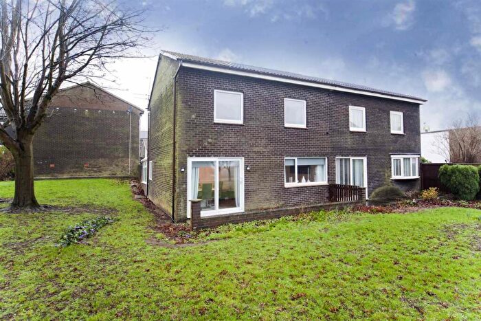 3 Bedroom Semi-Detached House For Sale In Christchurch Place, Peterlee, SR8