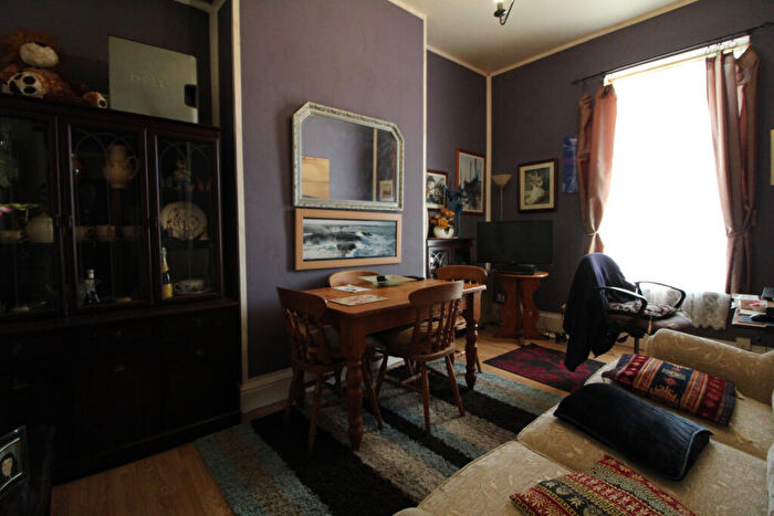 1 Bedroom Flat For Sale In Boulevard, Hull, HU3