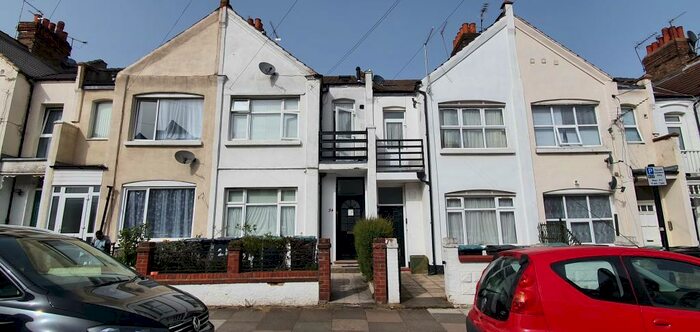 1 Bedroom Flat To Rent In Lascotts Road, London, N22