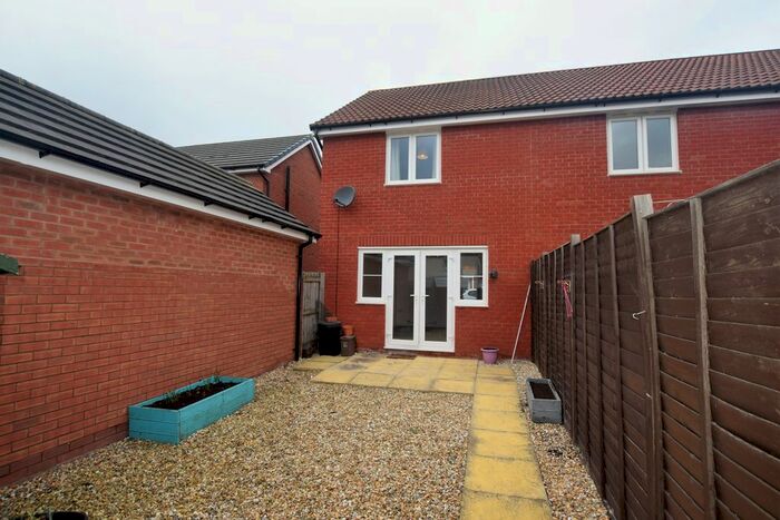 2 Bedroom End Of Terrace House To Rent In Lilliana Way, Bridgwater TA5
