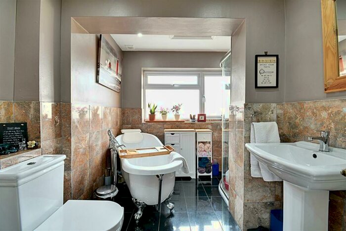 3 Bedroom Semi-Detached House For Sale In Cecil Road, Hertford, SG13