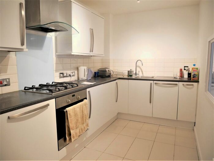 2 Bedroom Flat To Rent In Field End Road, Ruislip, HA4