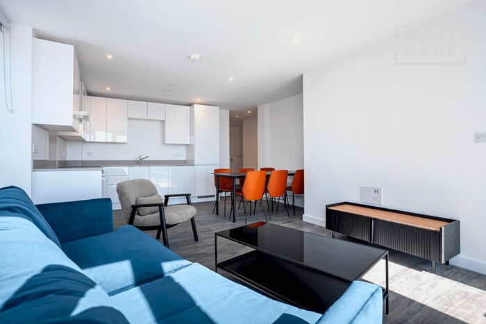 3 Bedroom Flat To Rent In The Copper House, Liverpool L1