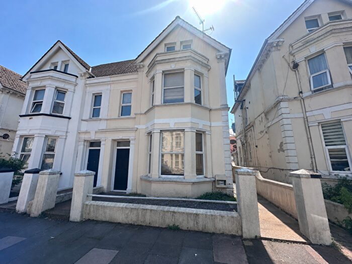 8 Bedroom Semi-Detached House To Rent In Pevensey Road, Eastbourne, BN22