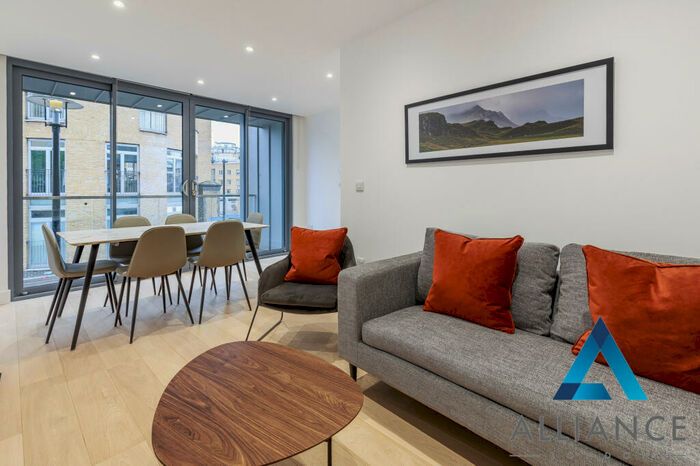 3 Bedroom Flat To Rent In Three Colt Street, Limehouse, E14