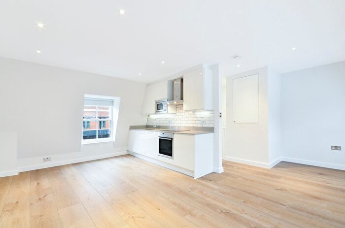 2 Bedroom Flat To Rent In New Row, Covent Garden, WC2N