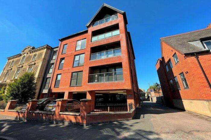 2 Bedroom Flat To Rent In Princess Road East, Leicester, LE1