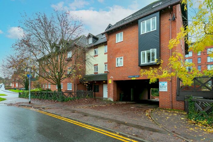 1 Bedroom Apartment To Rent In Alexandra Road, Hemel Hempstead, Hertfordshire, HP2