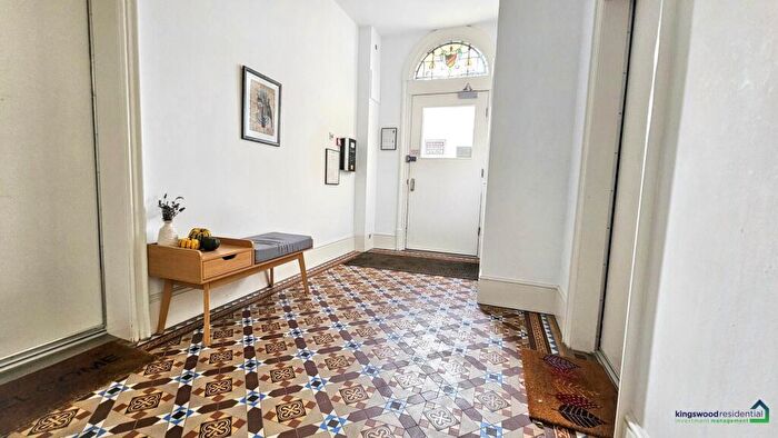 2 Bedroom Apartment To Rent In Burns Street, Nottingham, NG7