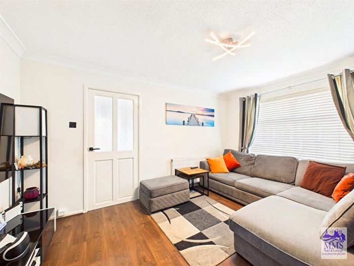 1 Bedroom End Terrace House For Sale In Dogwood Close, Chatham, ME5