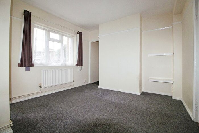1 Bedroom Flat To Rent In Gauntlett Court, Harrow Road, Sudbury, HA0